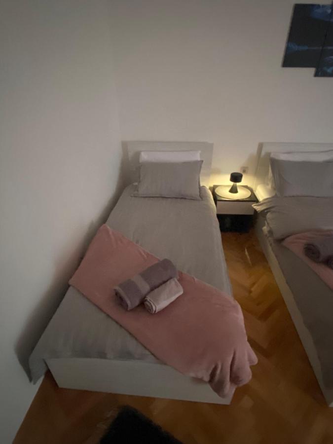 Apartman Bonaca Nisz Zewnętrze zdjęcie
