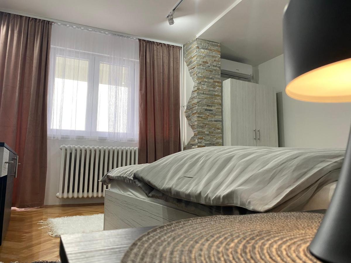 Apartman Bonaca Nisz Zewnętrze zdjęcie
