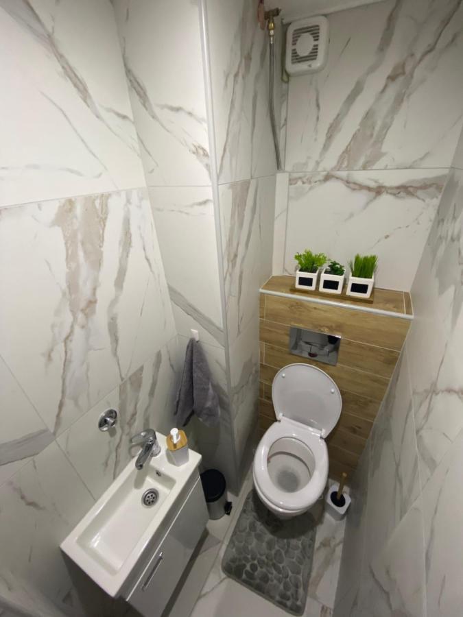 Apartman Bonaca Nisz Zewnętrze zdjęcie