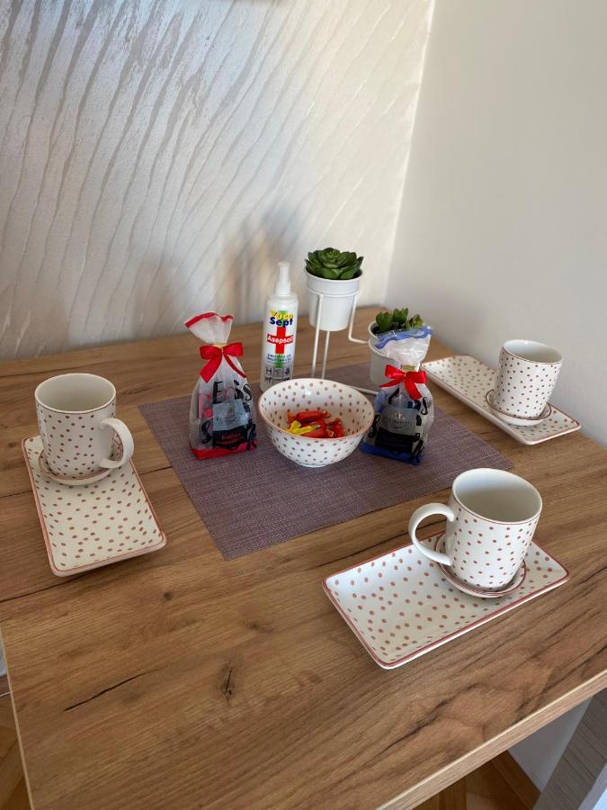 Apartman Bonaca Nisz Zewnętrze zdjęcie