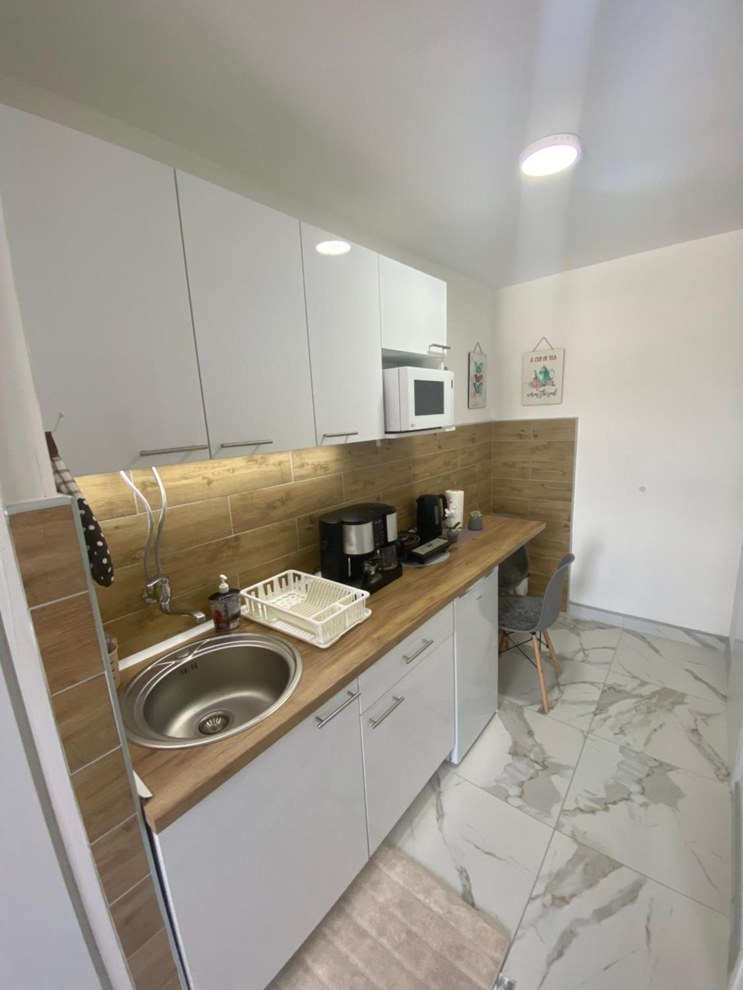 Apartman Bonaca Nisz Zewnętrze zdjęcie